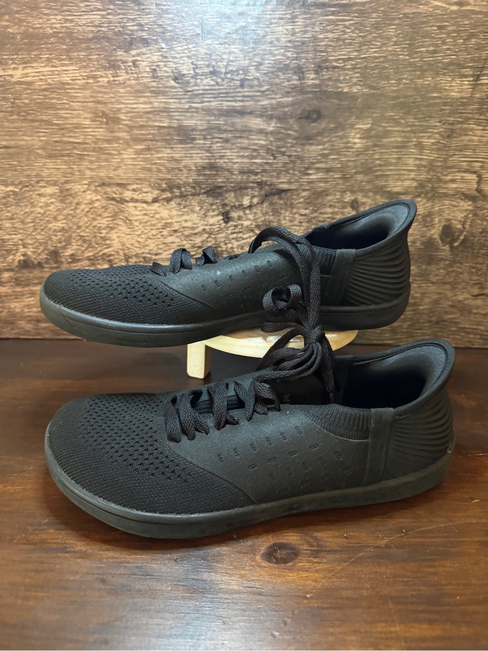 Whitin Hands-Free Wide Minimalist Barefoot Shoes.